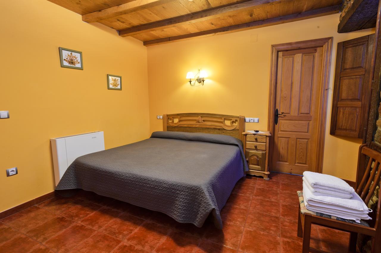 Posada Casa Rosalia Castro Urdiales Zimmer foto