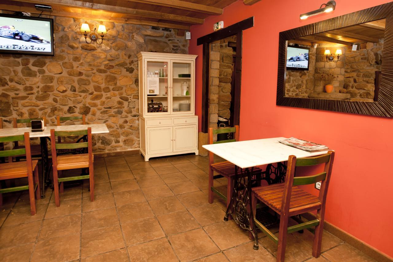 Posada Casa Rosalia Castro Urdiales Exterior foto