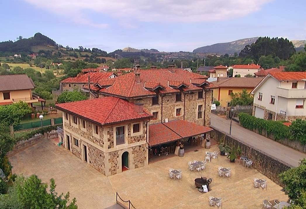 Posada Casa Rosalia Castro Urdiales Exterior foto