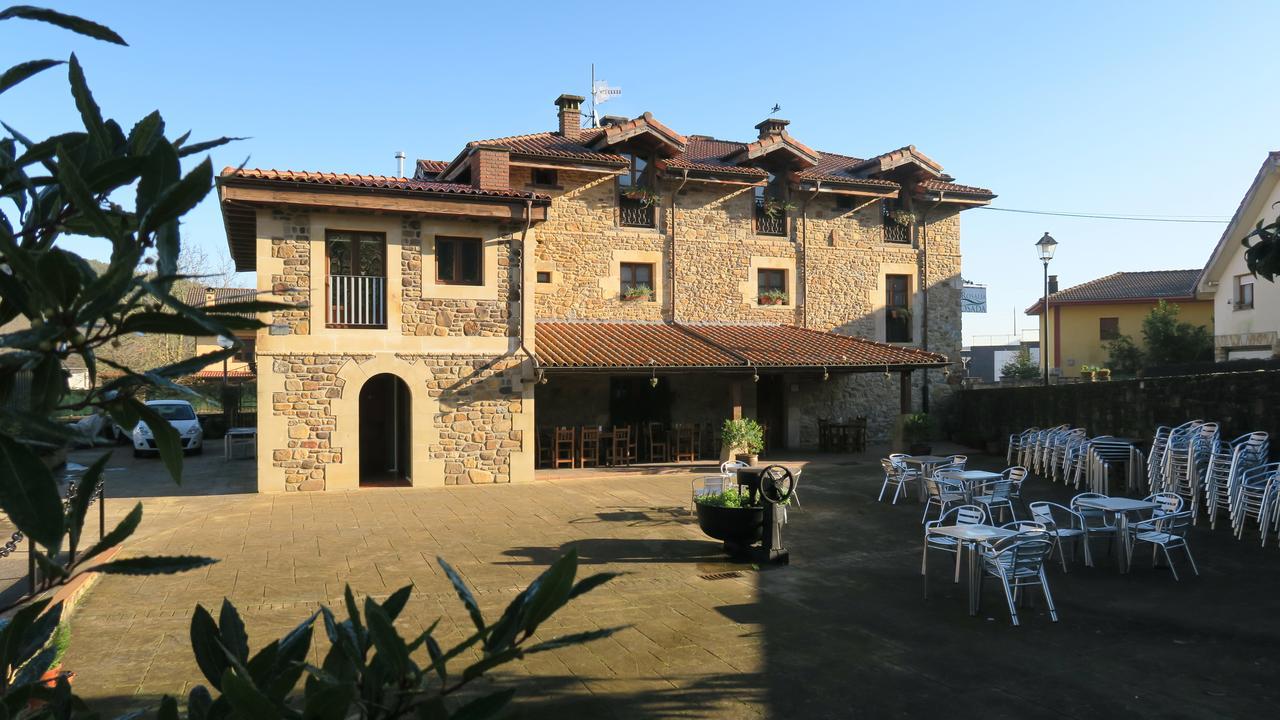 Posada Casa Rosalia Castro Urdiales Exterior foto